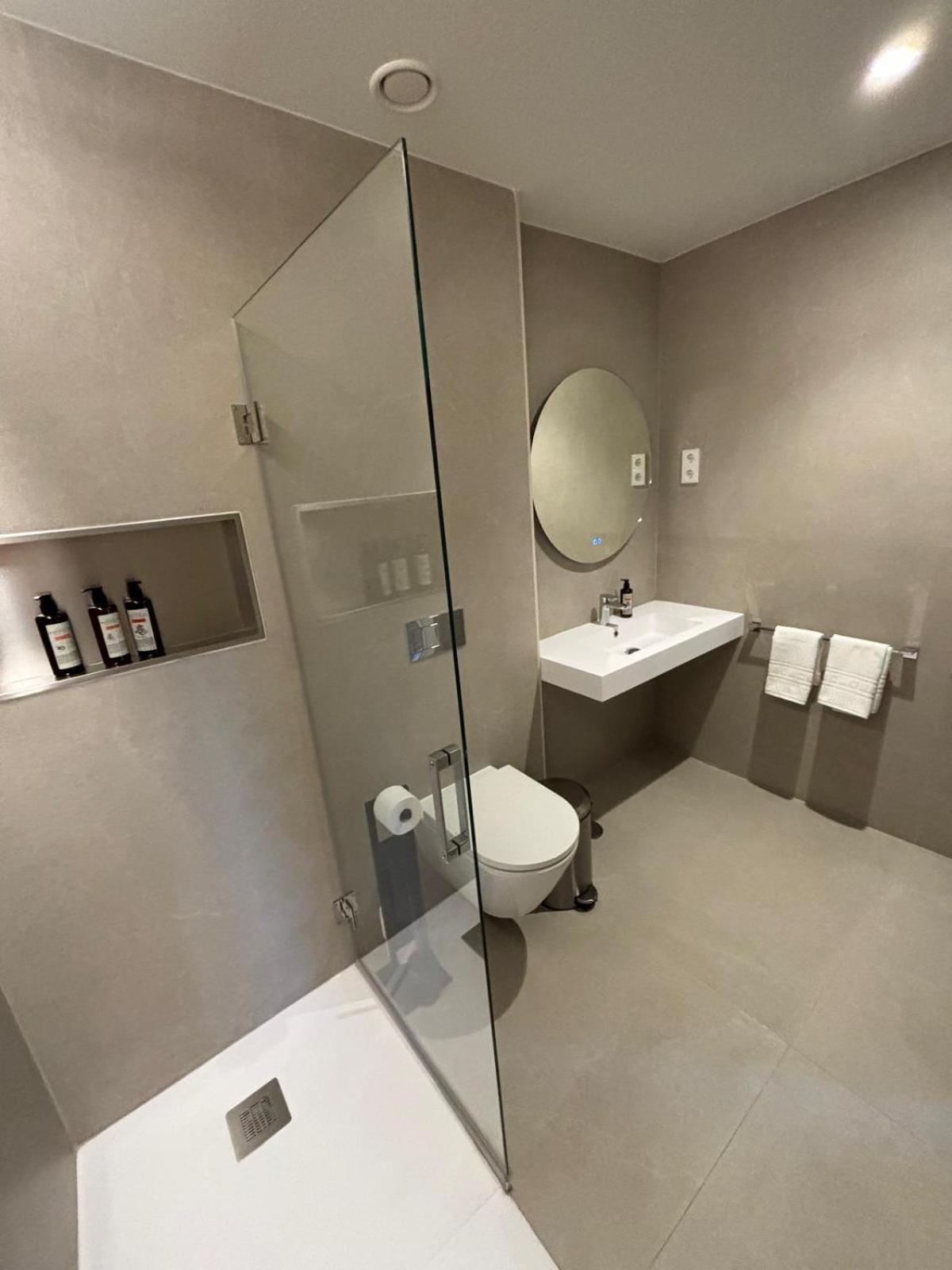 Madrid Suites Moncloa-Aravaca, Solo Check In On Line - Parking Gratuito Buitenkant foto