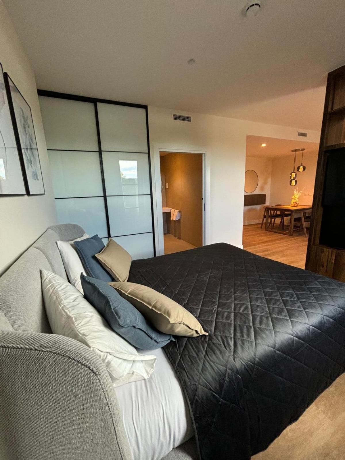 Madrid Suites Moncloa-Aravaca, Solo Check In On Line - Parking Gratuito Buitenkant foto